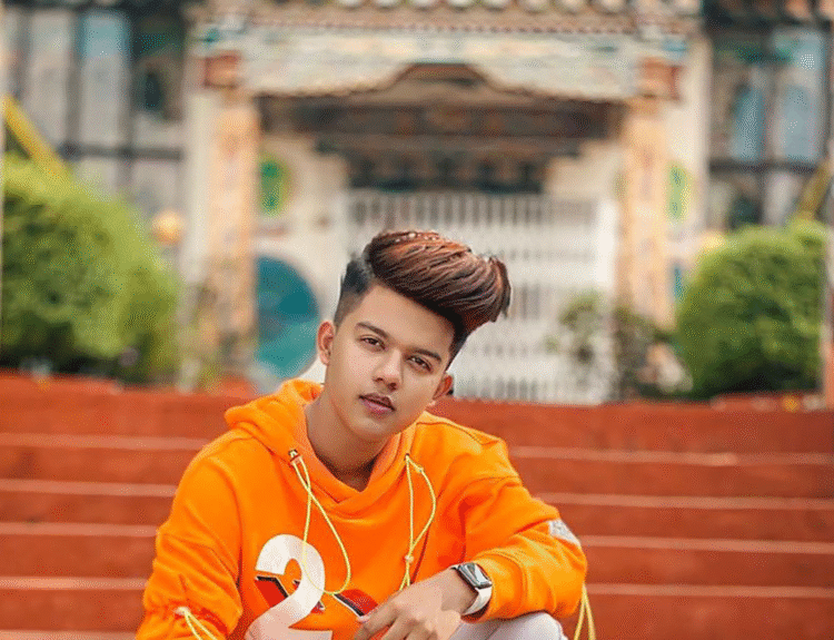 Riyaz Aly? Real Height